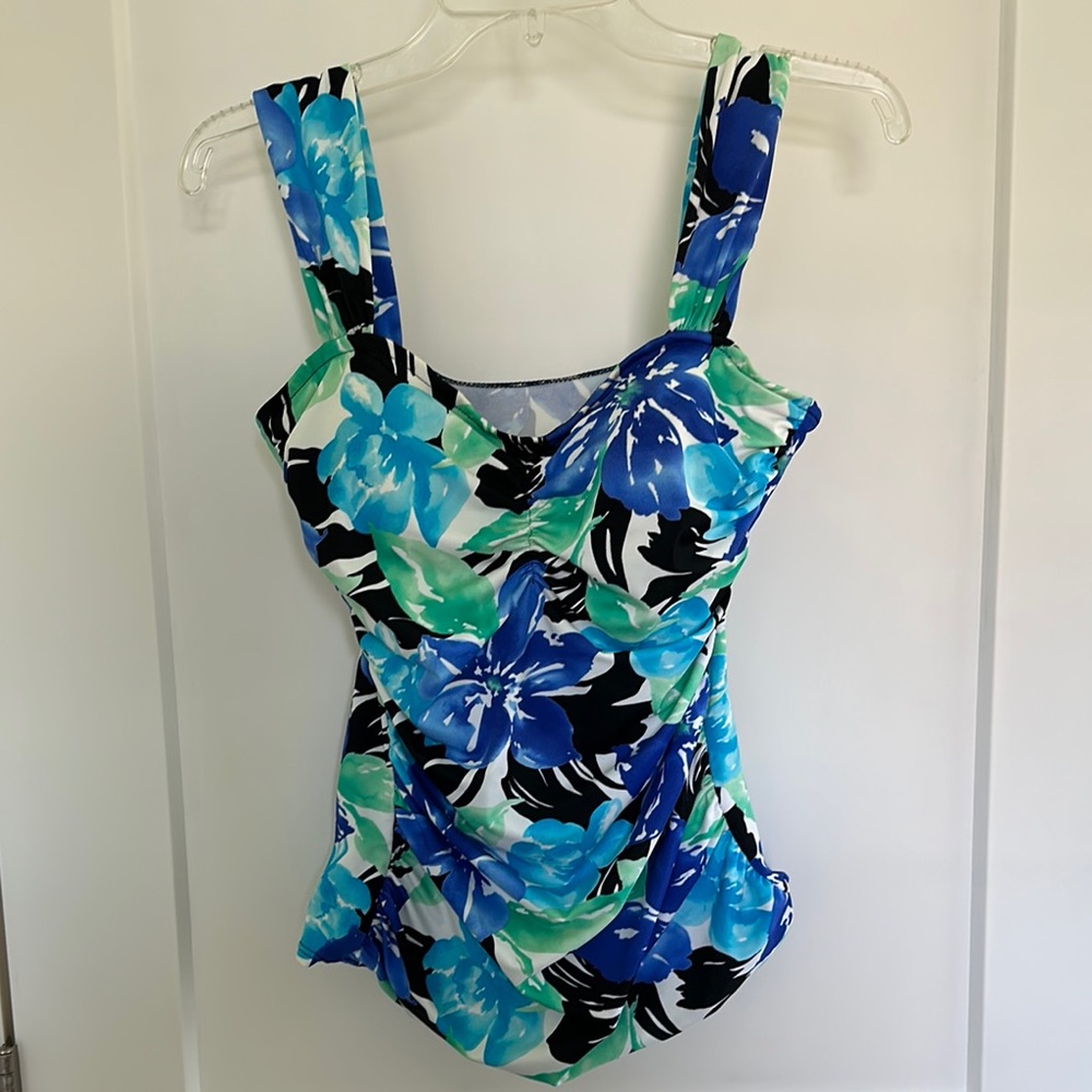 Land End sz 14 Floral Swim Tank like new-(worn once)